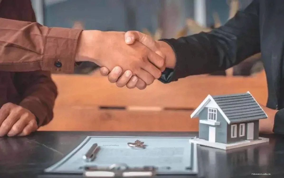 Biểu đồ phân tích kỹ thuật với các chỉ báo Fibonacci