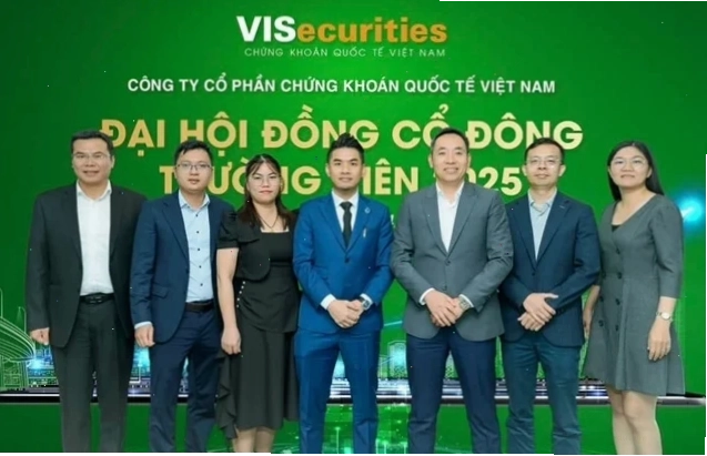 Buổi lễ hợp nhất thành lập Công ty Chứng khoán Quốc tế Việt Nam VISecurities